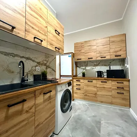 Mmrent Swamp ホームステイ グダニスク