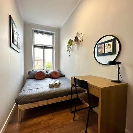 Mmrent Swamp ホームステイ